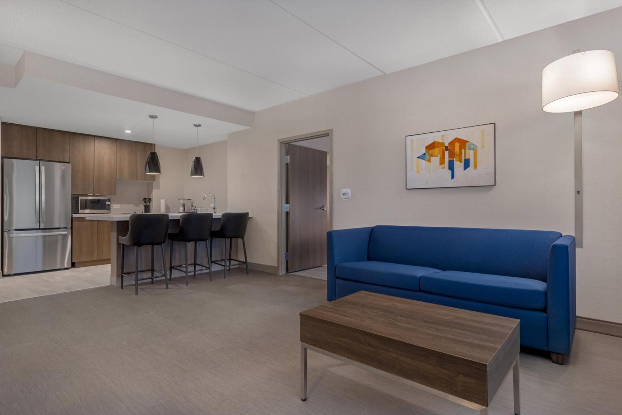 Holiday Inn Express & Suites St Thomas Сент-Томас Экстерьер фото
